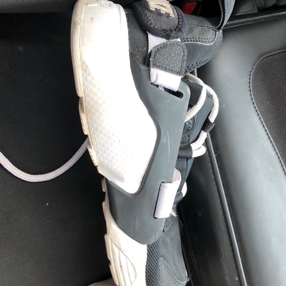 Nike - Picture 3 of 4